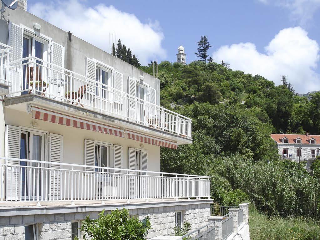Apartments Silvija Mokošica Exterior foto